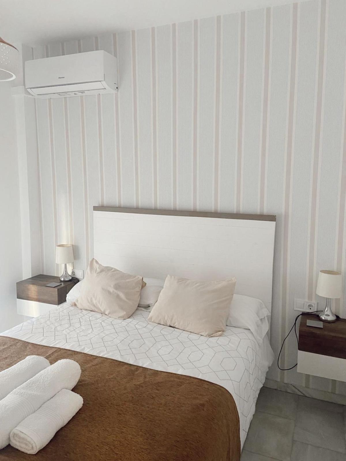 Apartamento Melina Arlu - Barrio La Victoria Malaga Zewnętrze zdjęcie