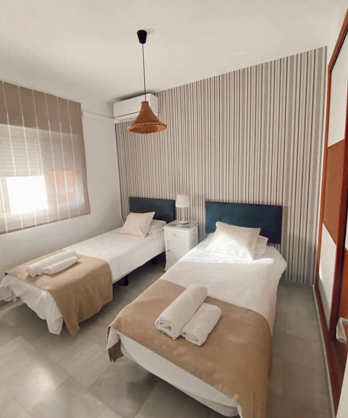 Apartamento Melina Arlu - Barrio La Victoria Malaga Zewnętrze zdjęcie